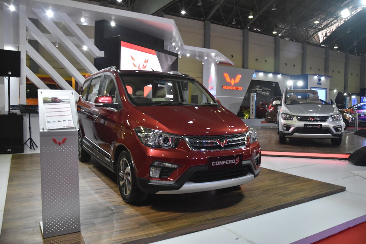 Wuling di Pameran Otomotif Makassar (POMA) yang dibuka selama 6-10 Desember 2017.