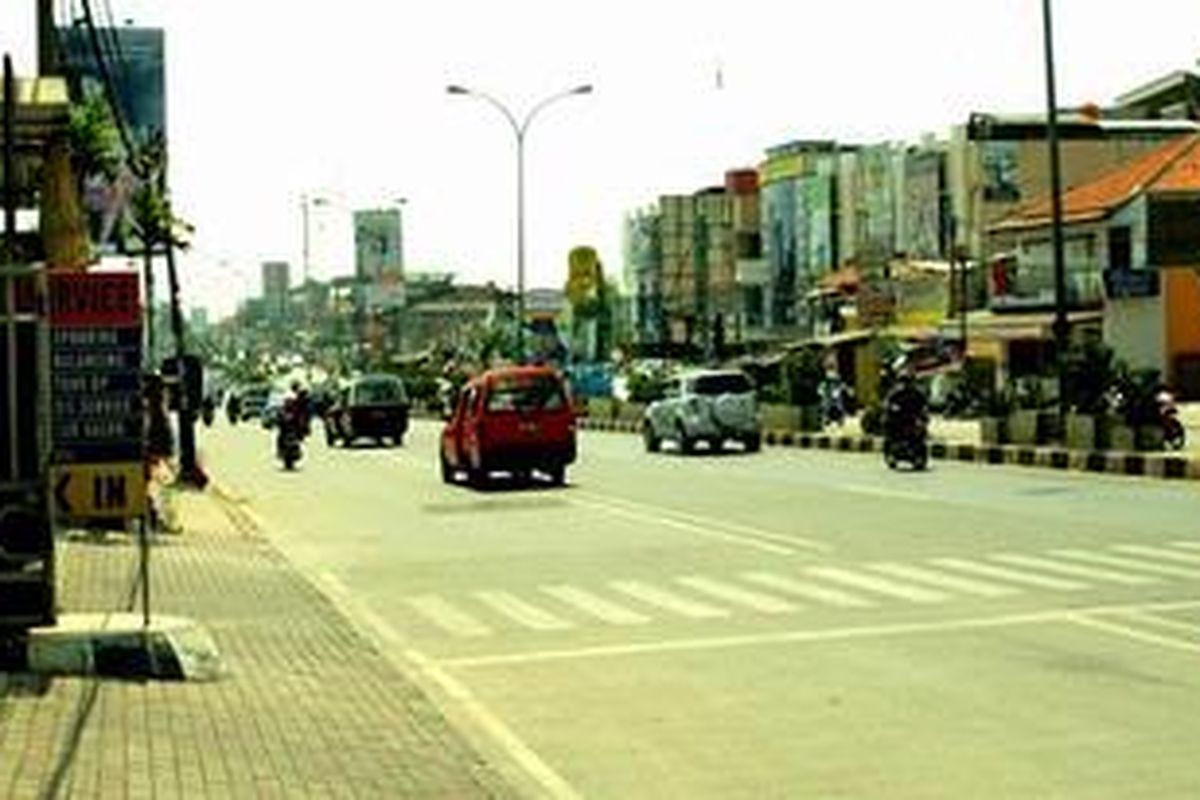 Jl Margonda Raya Depok dipersiapkan sebagai pusat bisnis seperti halny Jl Jenderal Sudirman, Jakarta.