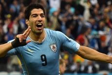 Gol Suarez ke Gawang Inggris 