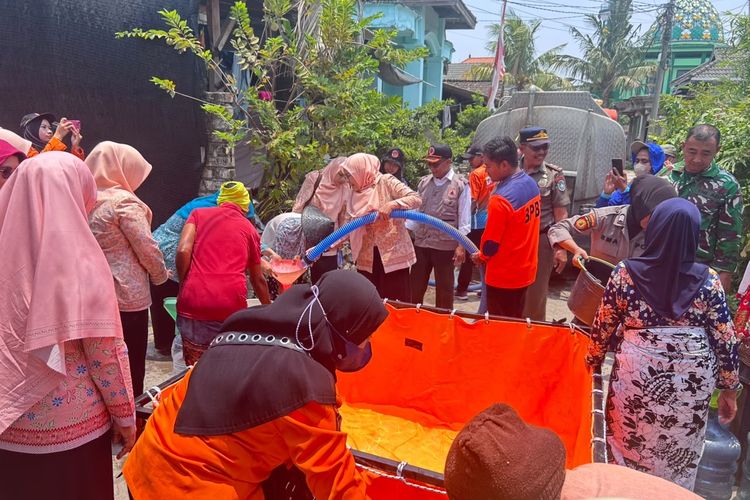 BPBD Lamongan Distribusikan 1,61 Juta Liter Air Bersih untuk 6.713 KK