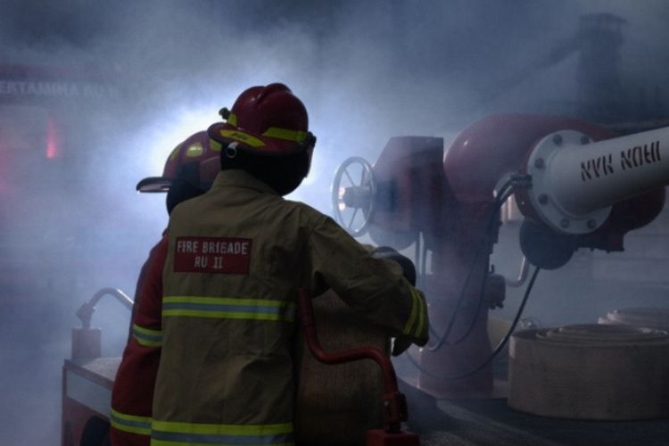 Tim tanggap darurat Kilang Dumai berhasil mengendalikan kebakaran tanpa menimbulkan korban jiwa.