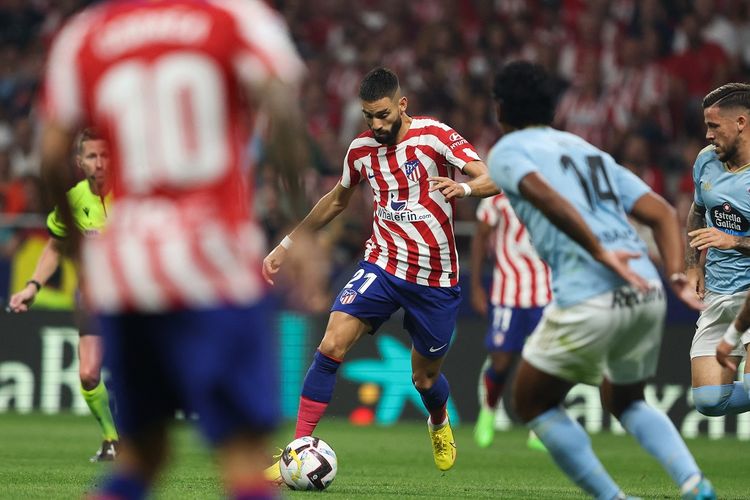 Pemain Atletico Madrid Yannick Ferreira-Carrasco beraksi dalam laga lanjutan Liga Spanyol musim 2022-2023 kontra Celta Vigo di Stadion Metropolitano, Madrid, Minggu (11/9/2022) dini hari WIB. Laga Atletico Madrid vs Celta Vigo berakhir dengan skor 4-1 untuk kemenangan tim tuan rumah.