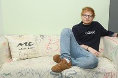 Kedua Tangan Patah, Ed Sheeran Dibantu Pacar Saat Gosok Gigi
