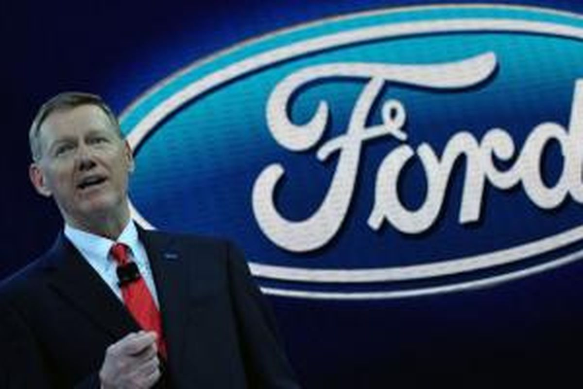 Mantan CEO Ford Motor Company merapat ke Google Inc.