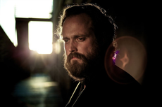 Lirik dan Chord Lagu About a Bruise - Iron & Wine