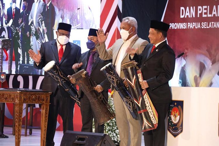 Peresmian DOB Papua di Kantor Kemendagri.