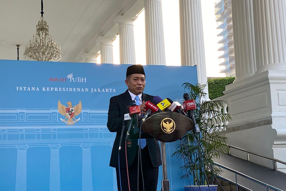 Menteri Koperasi (Menkop) Ferry Joko Yuliantono mengaku bakal mendorong pembentukan Undang-Undang (UU) Sistem Perkoperasian Nasional selesai dilantik menjadi menteri menggantikan Budi Arie Setiadi di Istana Kepresidenan Jakarta, Senin (8/9/2025). 