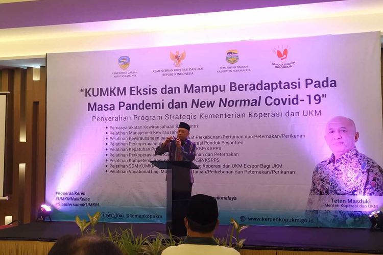 Menteri UKM Teten Masduki saat memberikan pengarahan kepada ratusan pelaku UMKM di Kota Tasikmalaya, Jumat (10/7/2020).