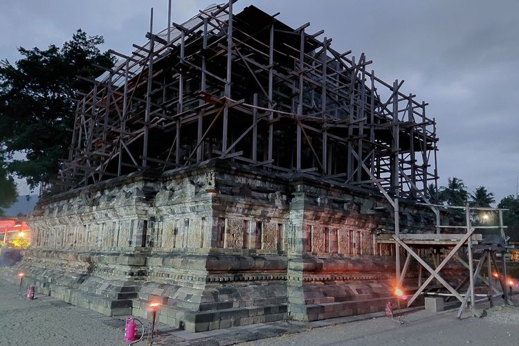 Bagian Dalam Candi Mendut Direnovasi, Api Suci Waisak 2026 Disemayamkan di Altar