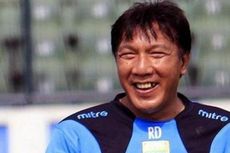 Fokus pada Pembinaan Sepak Bola, Legenda Persib Dirikan Akademi