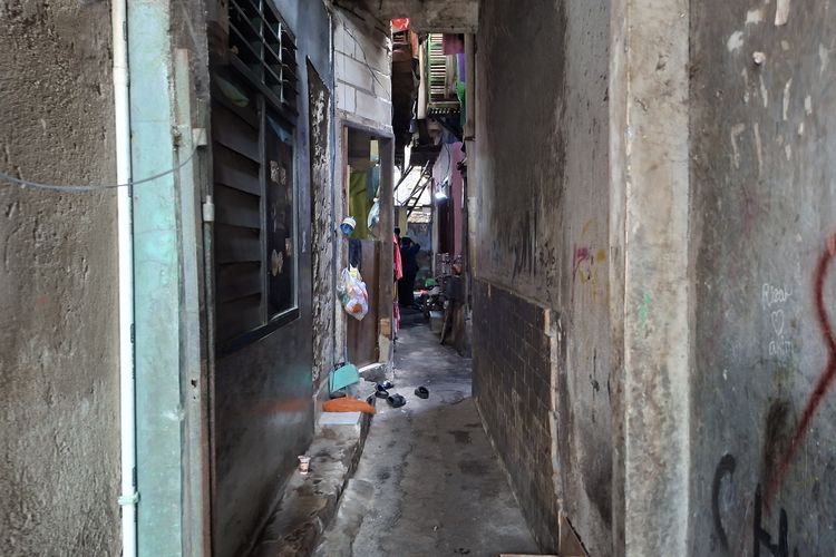 213 KK di Grogol Petamburan Tak Punya Septic Tank, Saluran Limbah Mengalir ke Kali