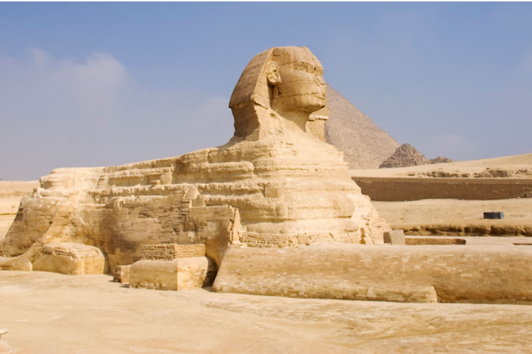 Sphinx Agung di Giza, Mesir.