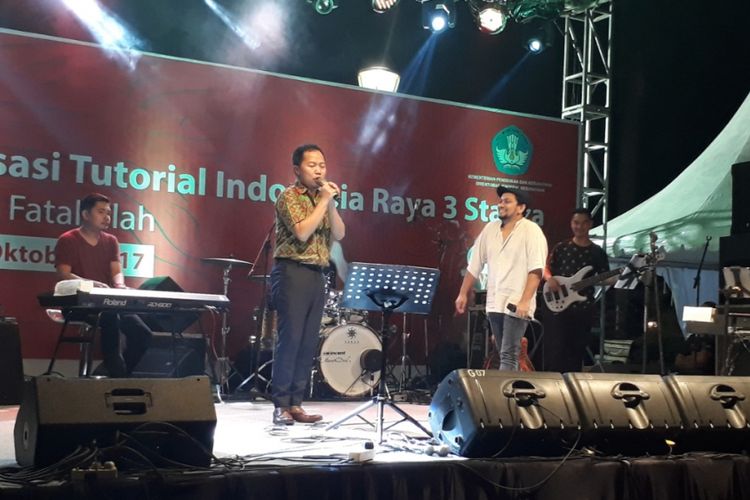 Trio Lestari tampil dalam acara Sosialisasi Tutorial Indonesia Raya Tiga Stanza di halaman Museum Fatahillah Kota Tua, Jakarta Barat, Jumat (20/10/2017) malam.