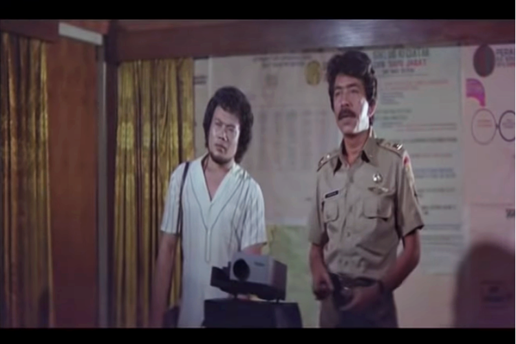 Rhoma Irama dalam film drama klasik Indonesia, Badai di Awal Bahagia (1981).