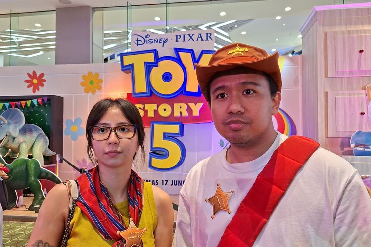 Aturan Screen Time ala Joshua Suherman dan Clairine Clay untuk Anaknya