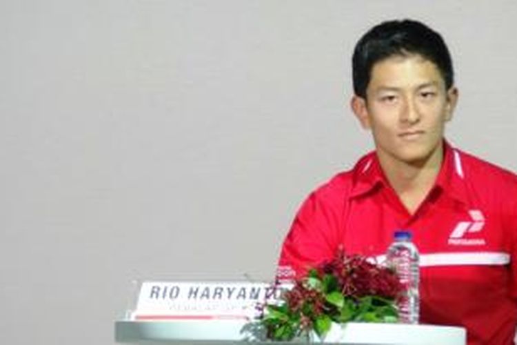 Pebalap GP2 asal Indonesia, Rio Haryanto. 