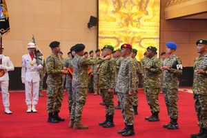 Panglima TNI Lantik 12 Pejabat Baru di Lingkungan TNI AD, AU, dan AL