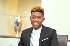 Kontrak Baru Alaba Redam Isu Transfer ke Manchester City