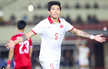 Pemain Vietnam Doan Van Hau