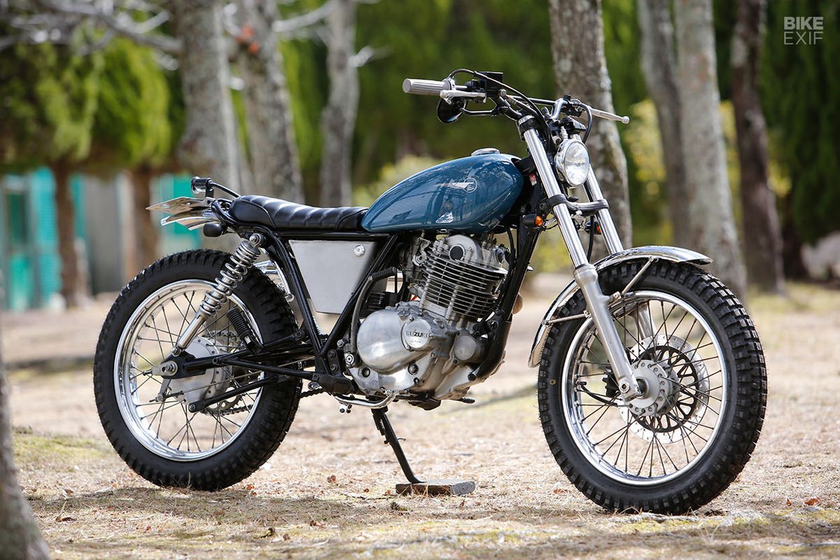 Suzuki ST250 Scrambler 