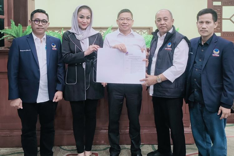 Aktris Virnie Ismail dan Dede Supriyadi Maju Pilkada Lebak 2024