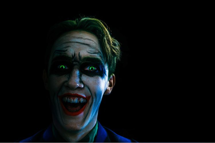 Merefleksikan Joker 2 Sisi Gelap Dalam Diri Kita