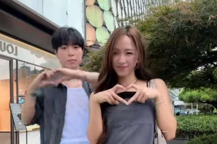 Saling Tulis Pesan Manis di Instagram, Dita Karang dan YouTuber Jun Curry Ahn Pacaran?