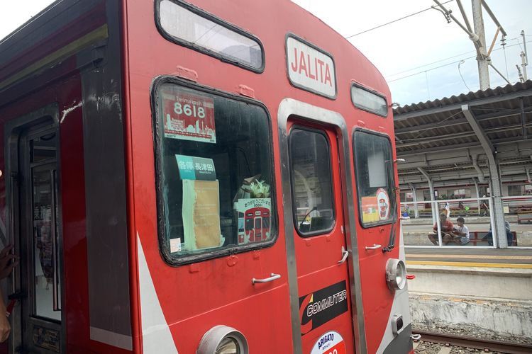 Mini Museum KRL hadir perdana di Tanah Air. Bertempat di Stasiun Jakarta Kota, museum ini mengusung tema Arigato KRL. KRL Jalita 8500 (Jalan-Jalan Lintas Jakarta) dirancang menjadi lokasi mini museum di Jalur 1 Stasiun Jakarta Kota, Jakarta Barat selama 10-16 November 2025.