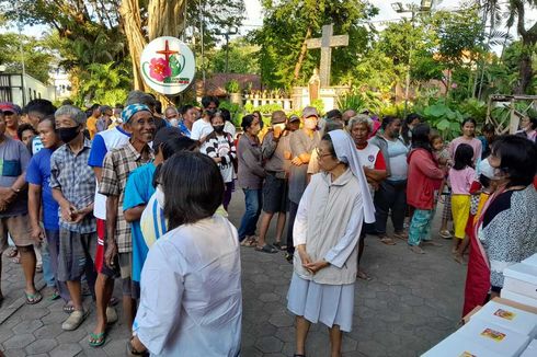 Potret Kebersamaan dan Toleransi, Gereja Katolik di Semarang Bagi Takjil Gratis 