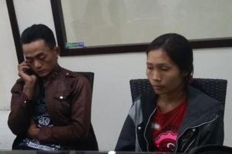 Orang tua kandung Engeline,  Achmad Rosyidi dan Hamidah. 