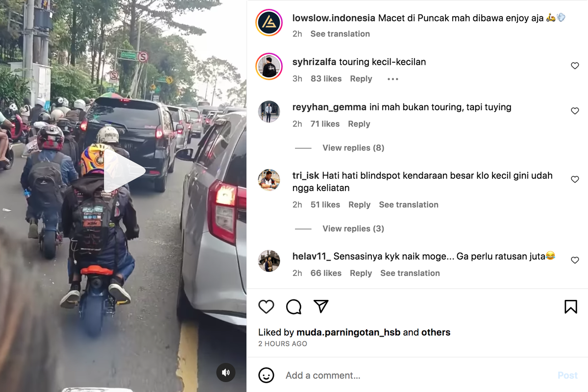 Video pengendara motor konvoi menggunakan motor kecil