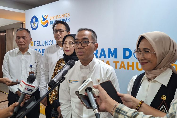 Kemendikti Perbanyak Kuota Beasiswa Doktoral untuk Dosen 2025