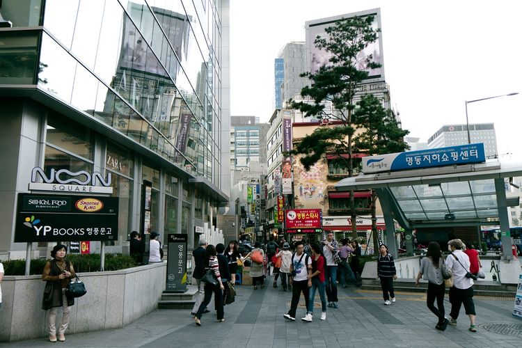 ILUSTRASI - Pusat perbelanjaan Myeongdong, Korea Selatan