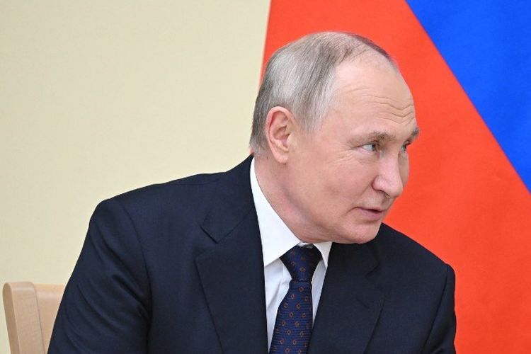 Presiden Rusia Vladimir Putin saat menghadiri pertemuan dengan Presiden Guinea-Ekuatorial di Moskwa, 2 November 2023.