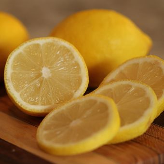 Ilustrasi lemon, buah lemon. 