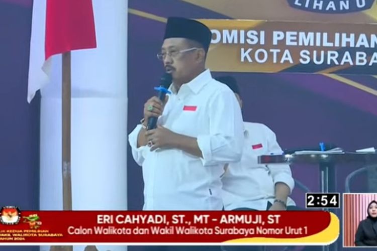 Cawawakot, Armuji saat debat kedua Pilkada Surabaya, Kamis (21/11/2024).
