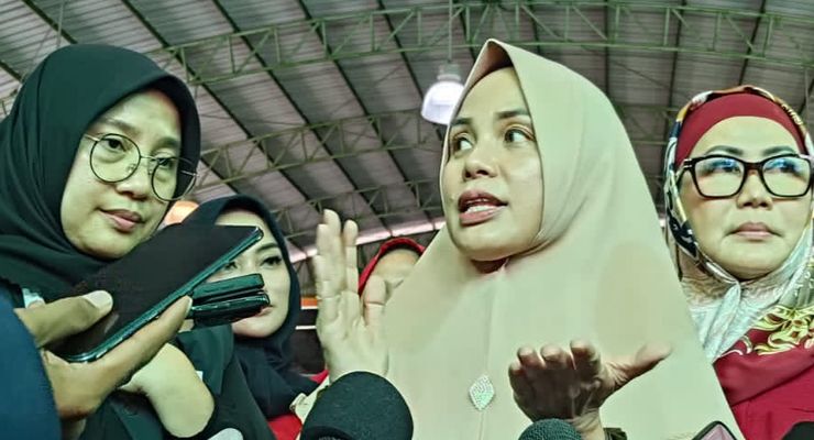 Didampingi Bupati Ipuk, Siti Atikoh Ganjar Safari Politik di Banyuwangi