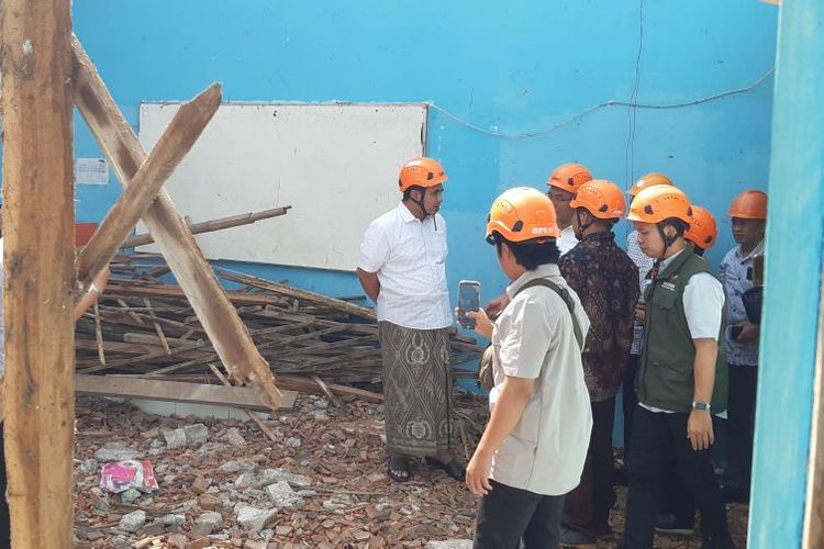 Atap MTs Muhammadiyah 4 Sragen Ambruk Saat KBM, Wagub Jateng Janji Percepat Perbaikan 3 Kelas