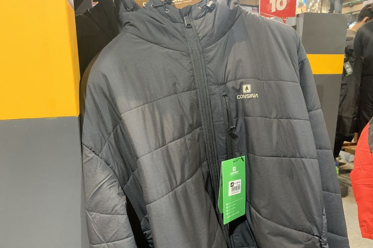 Berbagai pilihan jaket gunung Consina bisa dibeli dengan harga ramah kantong, mulai Rp 200.000.