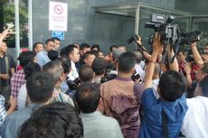 Pengunjung Sidang Putusan terhadap Penyuap Kepala Kejati DKI Pukul Wartawan