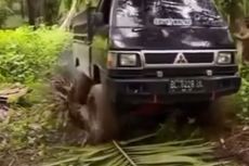 Mitsubishi L300 Pakai Gardan 4x4 buat Angkut Sawit