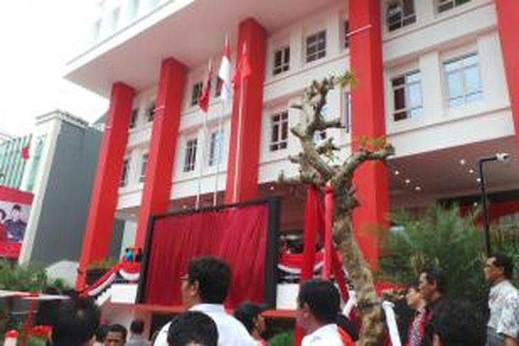 Kantor baru DPP PDI Perjuangan di Jalan Diponegoro, Jakarta Pusat, diresmikan pada Senin (1/6/2015).