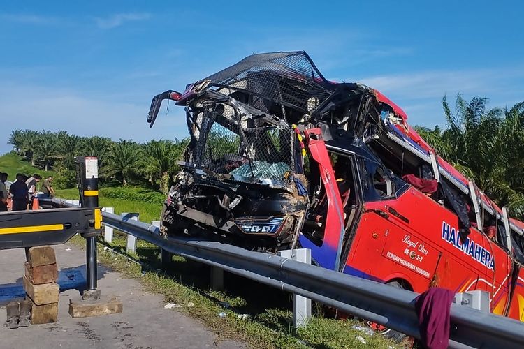 3 Korban Kecelakaan Bus Halmahera Dirawat Intensif di RS Grandmed, Ditangani Dokter Saraf dan Ortopedi