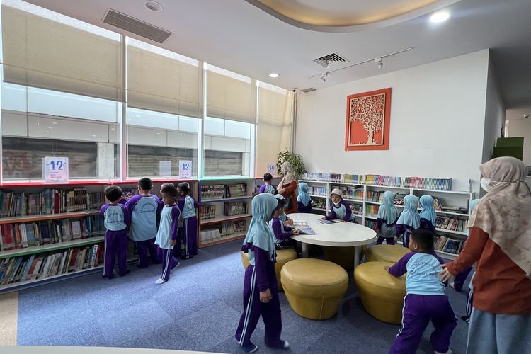 Di Perpusnas, Pustakawan Punya Prinsip Tak Tertulis: Tidak Boleh Bilang "Tidak Tahu"