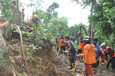 Sudah 3 Hari, Dua Dusun di Semarang Terisolir Longsor