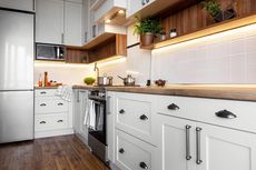 4 Warna Kitchen Set yang Bikin Dapur Tampak Ketinggalan Zaman