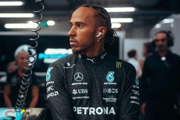 Pebalap Mercedes AMG, Lewis Hamilton