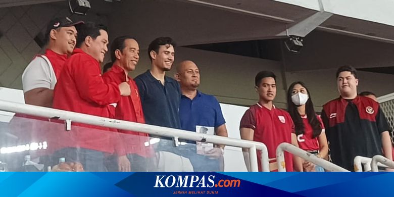 Jokowi dan Kaesang Nonton Laga Indonesia vs Brunei di GBK
