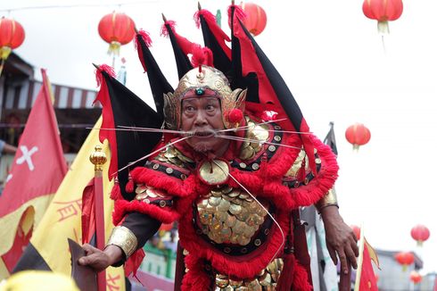 Cap Go Meh di Singkawang Berakhir, Tatung Diarak Keliling Kota