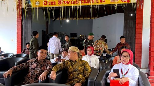 Saat Eks Bupati Lumajang dan Mantan Wakilnya yang Dikabarkan Berpisah pada Pilkada 2024 Duduk Bersebelahan...